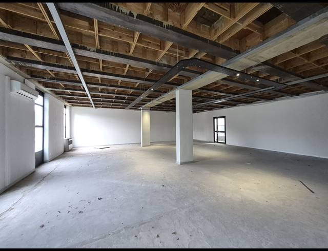 157M² OFFICE TO LET IN CRAIGHALL